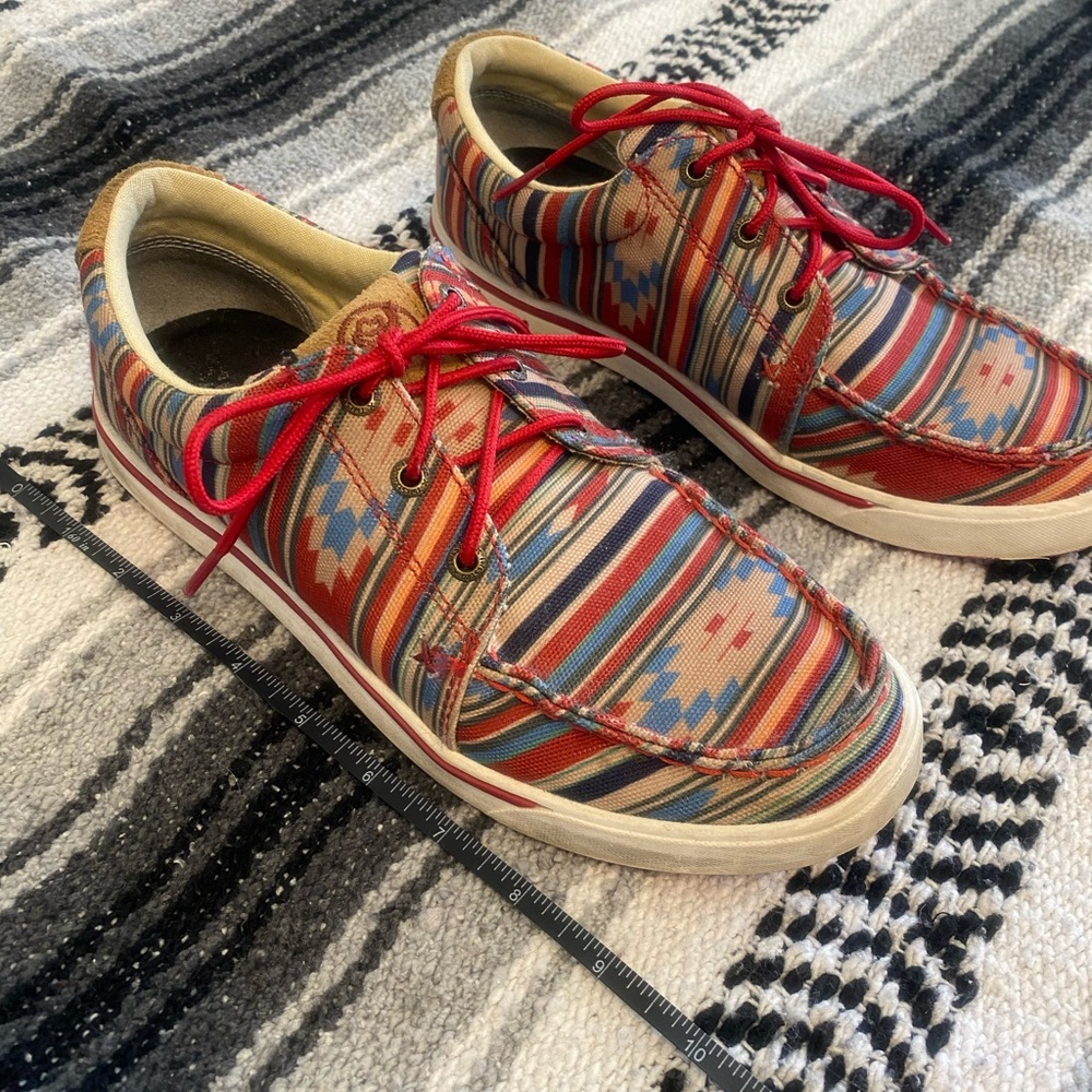 Twisted X shoe size 9M